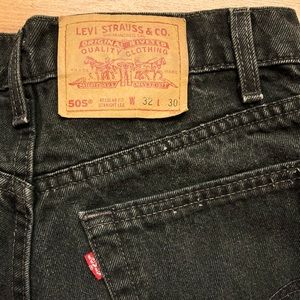 Vintage Levi’s 505 Straight Leg faded black Men 32x30